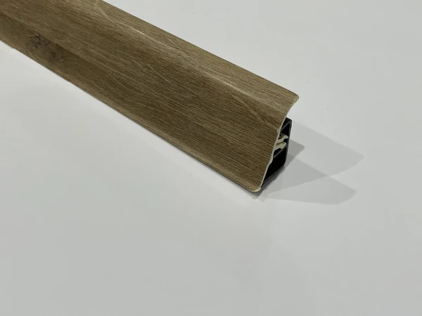 Плинтус кухонный 2100 мм TERMOPLAST BL44